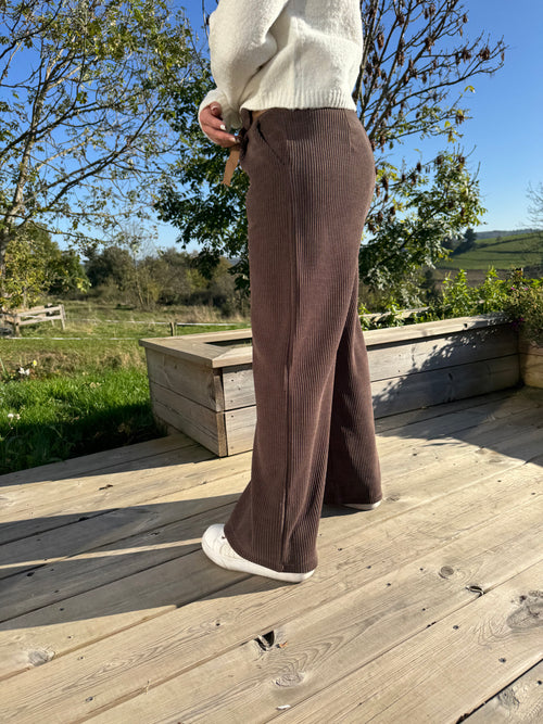 Pantalons en velours marron