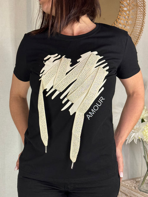 Tee shirt noir coeur blanc